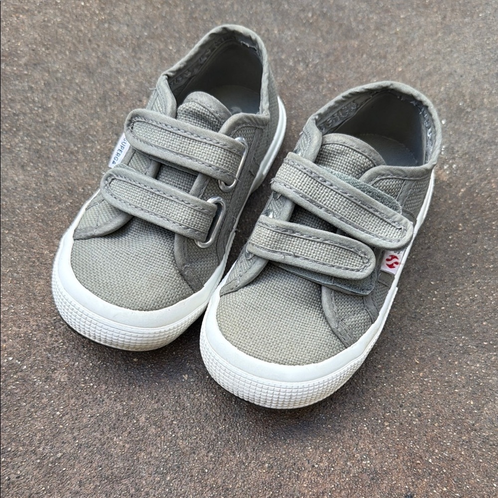Superga Kids Canvas Velcro Sneakers in Gray